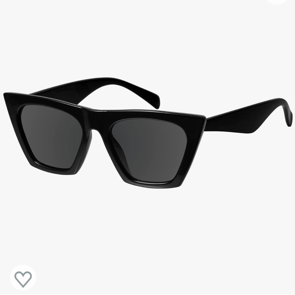Black cat eye Mosanana sunglasses